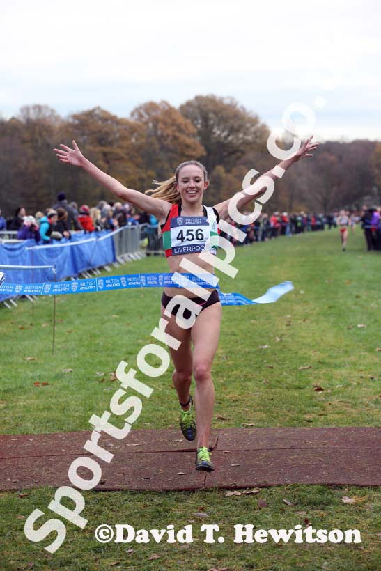 Emelia Gorecka  wins the under-20 womens Liverpool Cross Challenge. David T. Hewitson/Sports for All Pics
